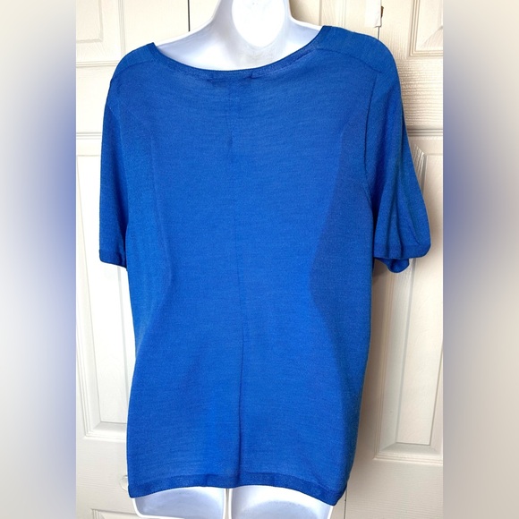 ST. JOHN Blue Wool Silk Knit Top Blouse Shirt Lightweight Boat Neck Pullout Tee - Picture 6 of 13